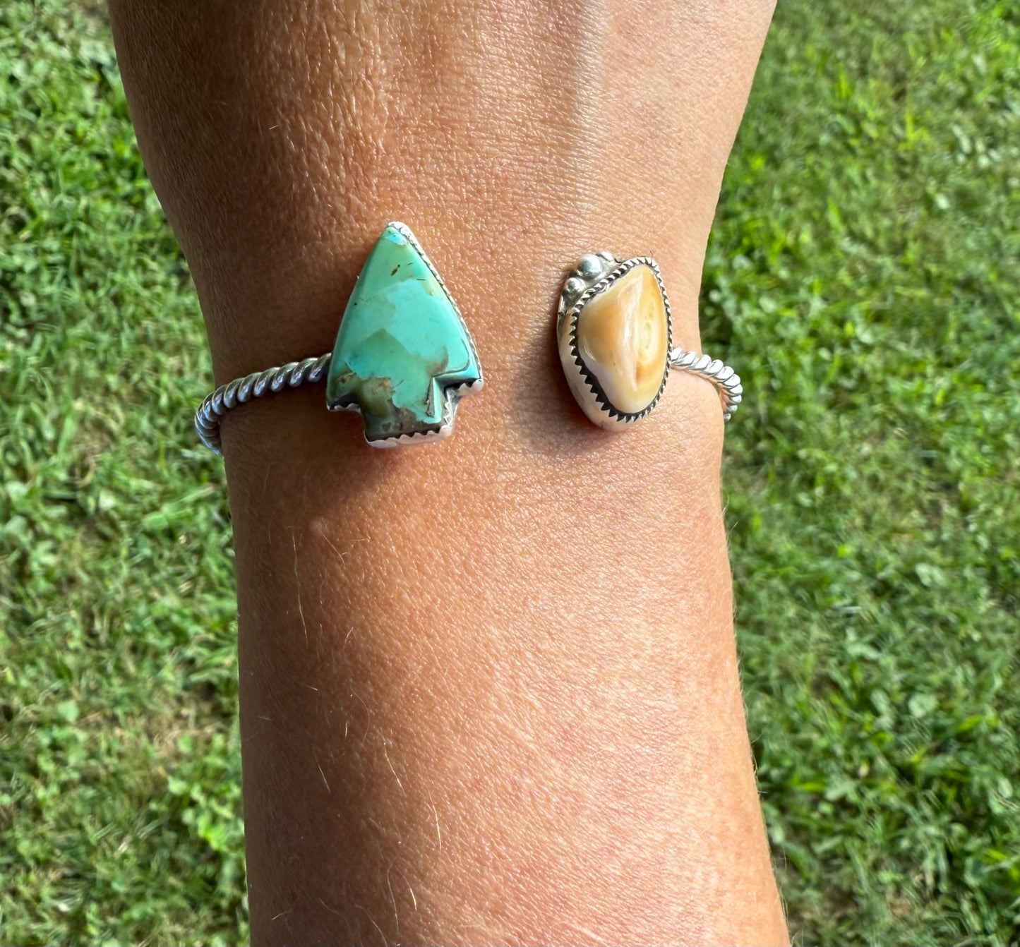 Arrowhead & elk ivory cuff