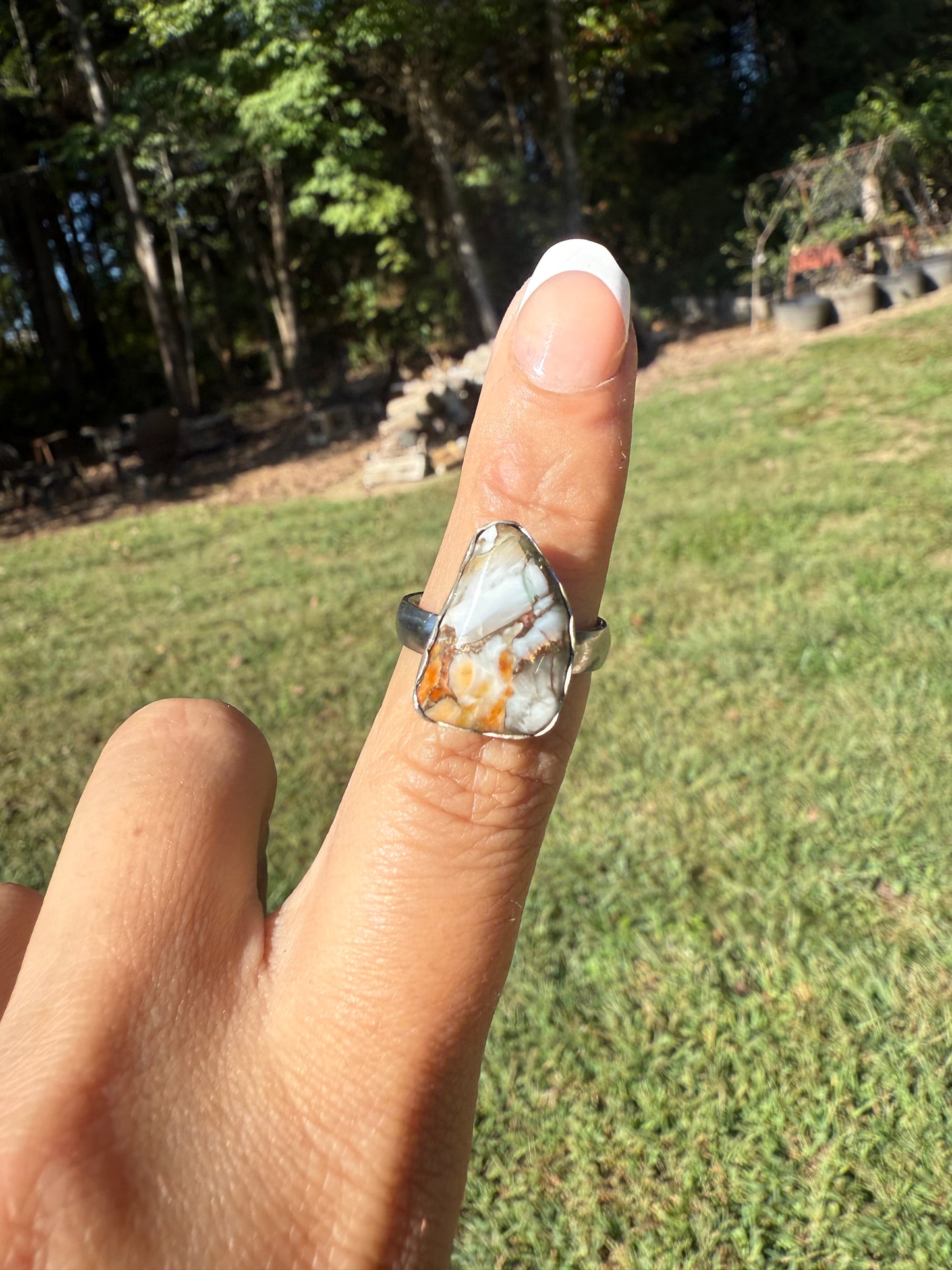 Spiny oyster ring, size 7