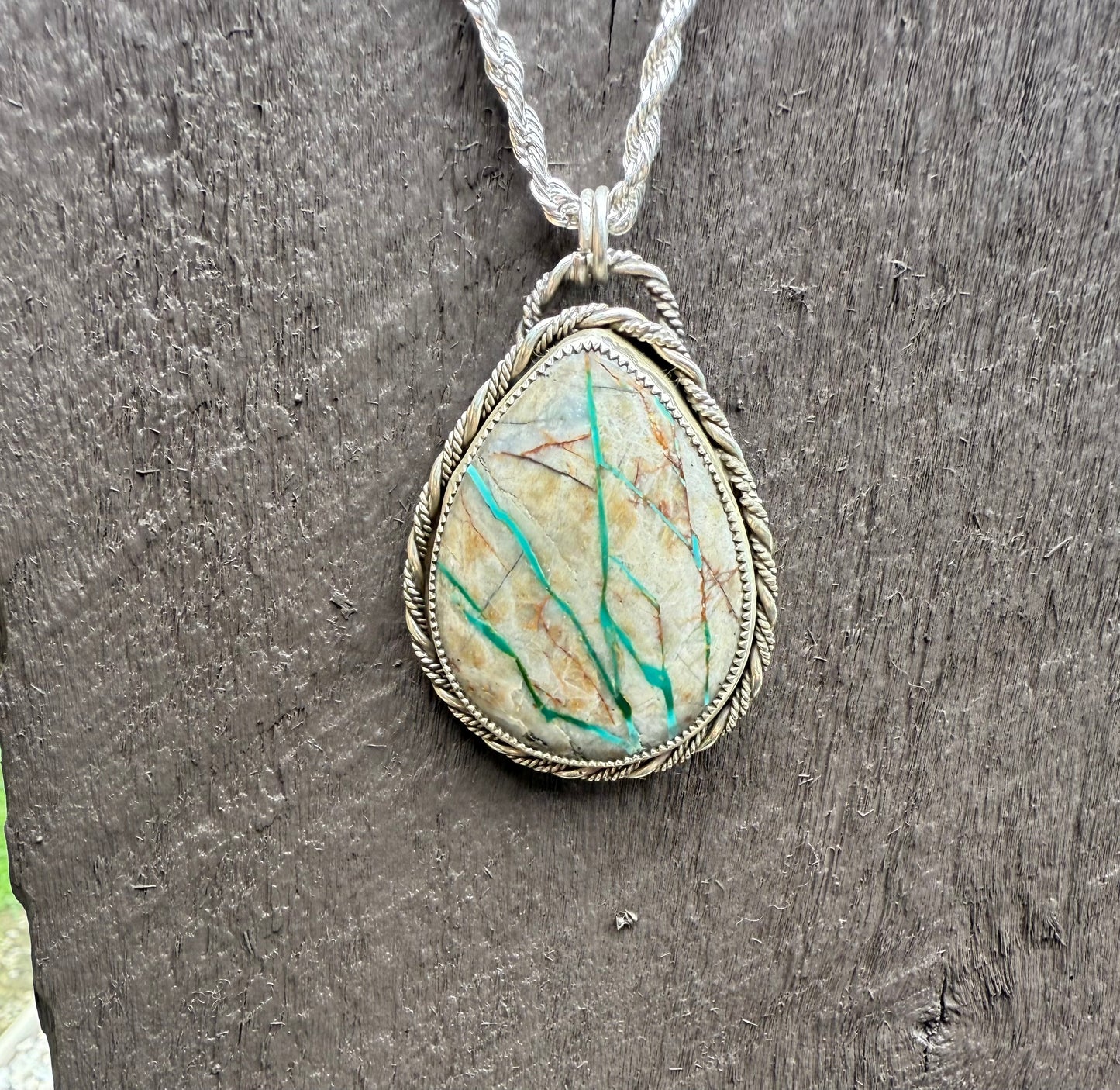 RARE Royston Ribbon pendant