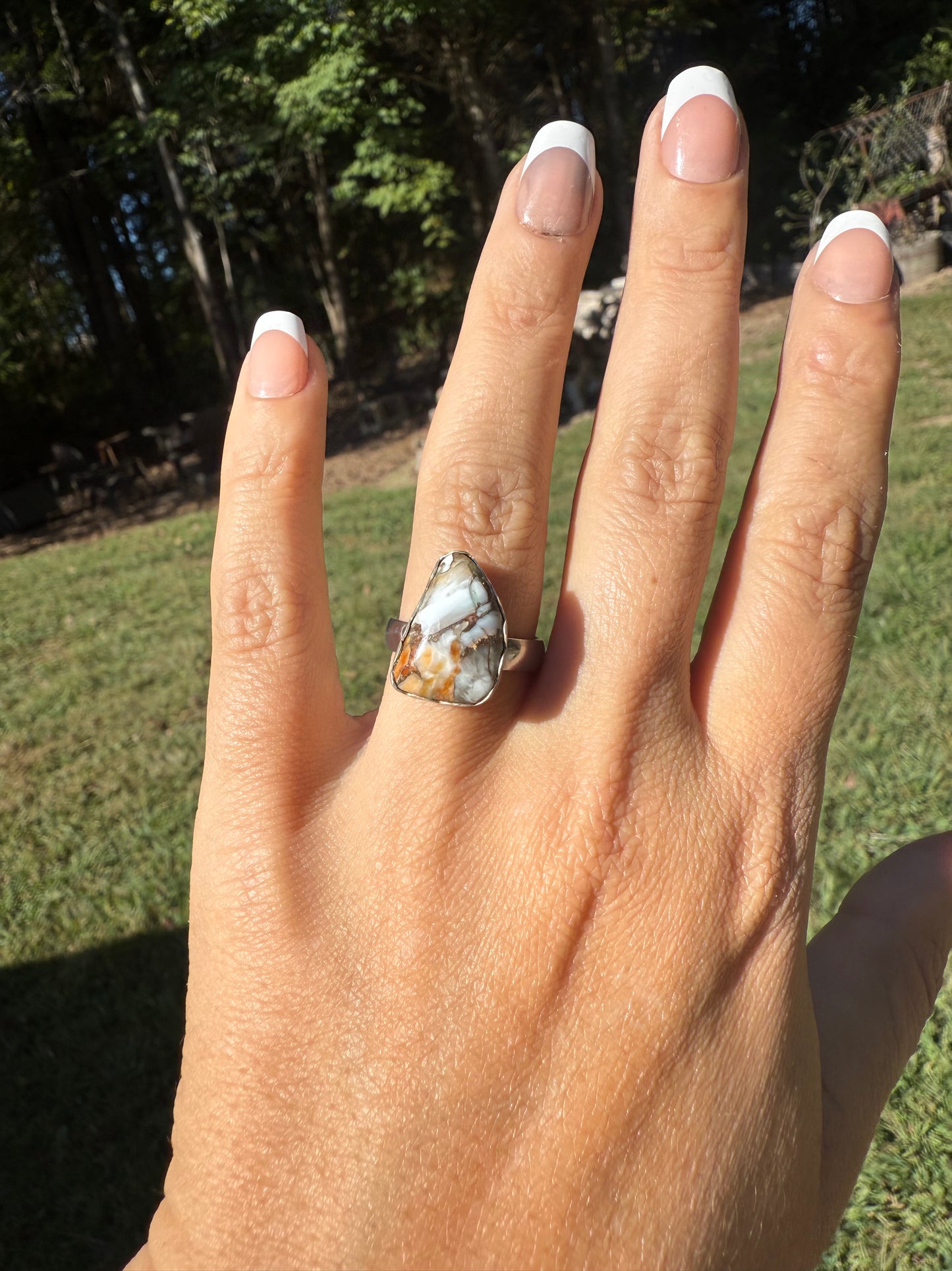 Spiny oyster ring, size 7