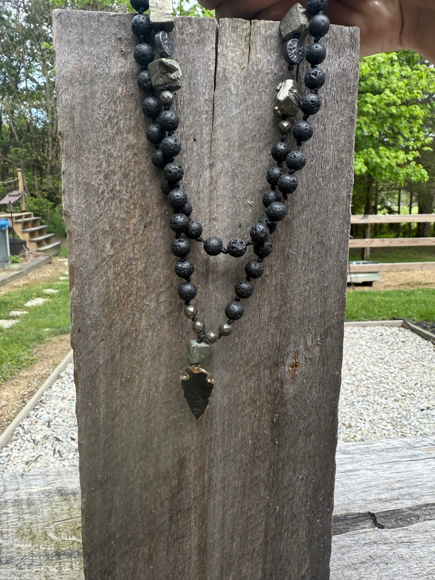 Arrowhead beaded necklace